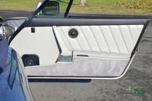 Image 33/50 of Porsche 911 Carrera 3.2 (1987)
