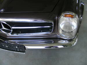 Image 29/36 de Mercedes-Benz 280 SL (1970)