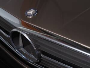 Image 11/50 of Mercedes-Benz 560 SL (1988)