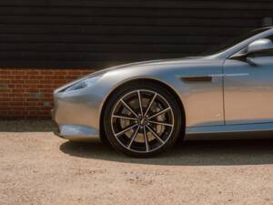 Image 25/96 of Aston Martin DB 9 GT "Bond Edition" (2015)