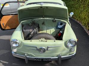 Image 11/24 of SEAT 600 D (1966)