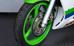 Immagine 40/71 di Kawasaki KR-1 (1989)