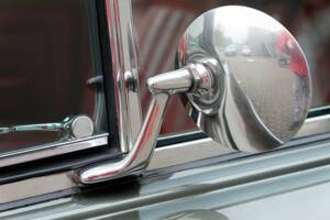 Image 15/48 of Bentley T 1 (1967)