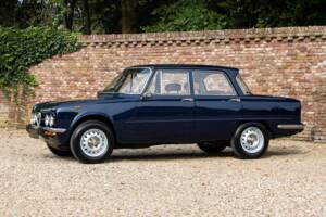 Image 23/50 of Alfa Romeo Giulia Nuova Super 1300 (1975)