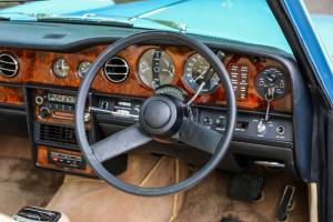 Image 10/50 of Rolls-Royce Corniche I (1977)