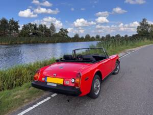 Image 2/17 de MG Midget 1500 (1975)