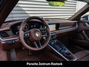 Obraz 6/32 pojazdu Porsche 911 Carrera 4S (1900)