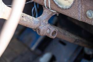 Image 69/134 of Ford V8 (1937)