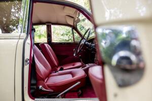 Image 41/50 de Jaguar Mk II 2.4 (1967)