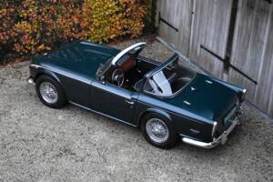 Image 6/29 of Triumph TR 5 PI (1968)