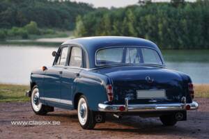 Immagine 2/20 di Mercedes-Benz 190 b (1960)