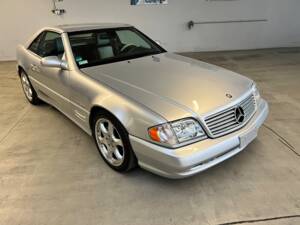 Imagen 31/82 de Mercedes-Benz SL 500 &quot;Silver Arrow&quot; (2001)