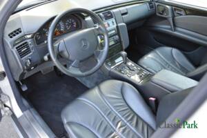 Image 21/50 de Mercedes-Benz E 50 AMG (1996)