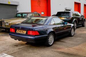 Image 40/44 de Mercedes-Benz SL 320 (1996)