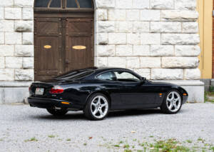 Bild 3/42 von Jaguar XKR (2003)