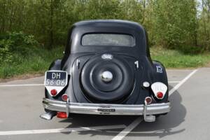 Image 19/57 de Citroën Traction Avant 15/6 (1950)