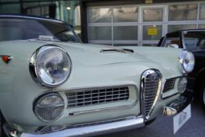 Immagine 3/41 di Alfa Romeo 2000 Spider (1959)