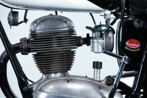 Image 21/50 of Mondial 125 (1961)