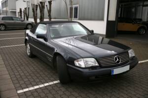 Immagine 15/17 di Mercedes-Benz SL 280 (1995)