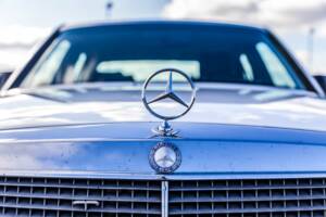 Image 26/175 of Mercedes-Benz 420 SE (1986)