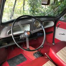 Image 13/17 of Morris Minor 1000 Traveller (1962)