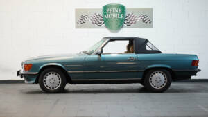 Immagine 4/42 di Mercedes-Benz 560 SL (1989)