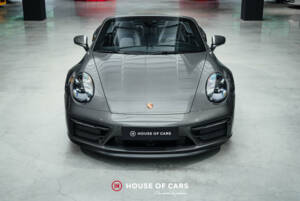 Image 3/25 of Porsche 911 Carrera 4 GTS (2023)