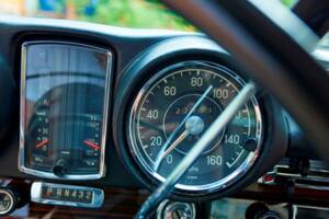 Imagen 167/199 de Mercedes-Benz 280 SE 3,5 (1971)