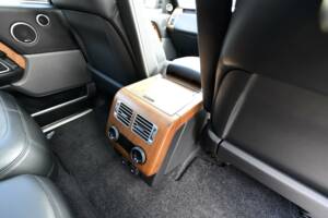 Image 38/50 of Land Rover Range Rover V8 SV Autobiography (2018)