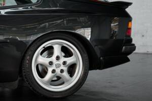Bild 7/50 von Porsche 944 Turbo (1990)