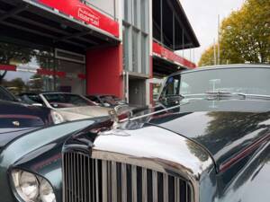 Image 4/36 of Bentley S 3 (1965)