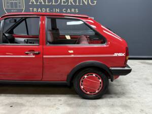 Bild 12/40 von Volkswagen Polo II Coupe 1.0 (1988)