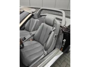 Image 33/50 de Mercedes-Benz 500 SL (1991)