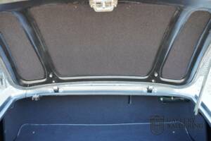 Image 22/50 de Ferrari 330 GT 2+2 (1965)