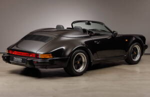 Image 7/23 of Porsche 911 Carrera 3.2 (WTL) (1989)