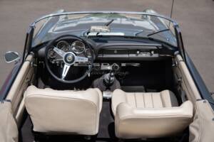 Image 22/31 of Alfa Romeo 2600 Spider (1963)