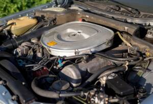 Image 50/100 of Mercedes-Benz 500 SEL (1983)