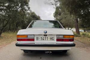 Bild 15/47 von BMW 528i (1986)