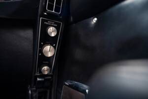 Image 47/63 de Aston Martin DBS (1968)