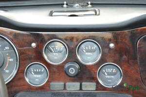 Image 13/50 of Triumph TR 6 (1975)