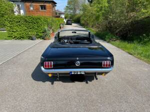 Image 15/19 of Ford Mustang 289 (1966)