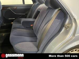 Image 15/15 of Mercedes-Benz 420 SEL (1990)