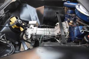 Image 36/43 of De Tomaso Pantera (1971)