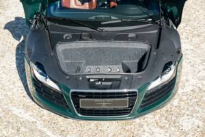 Image 28/33 of Audi R8 (2007)
