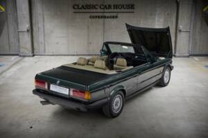 Image 19/90 of BMW 325i (1987)