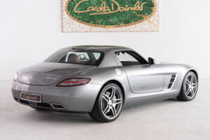 Imagen 11/56 de Mercedes-Benz SLS AMG (2011)
