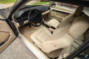 Bild 8/74 von Mercedes-Benz E 320 (1994)