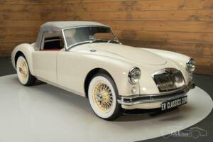 Imagen 13/19 de MG MGA 1500 (1956)