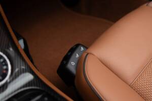 Image 32/45 of Mercedes-Benz SLS AMG Roadster (2012)