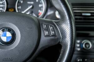 Image 16/50 of BMW 125i (2008)